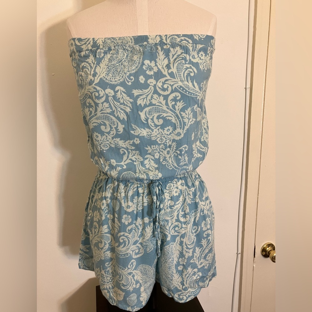Juniors brand Angie, size small blue and white strapless shorts romper.